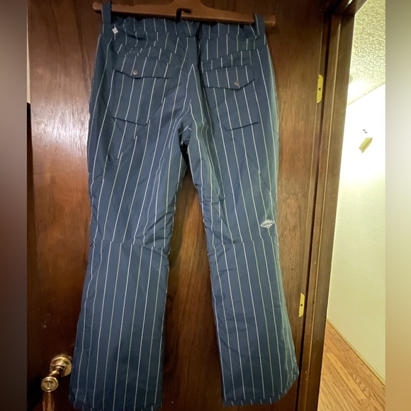 Columbia snow pants, medium, NWT - Picture 4 of 10